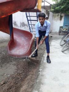 Green School Drive 04.09.17 05-min