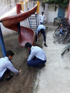 Green School Drive 04.09.17 09-min